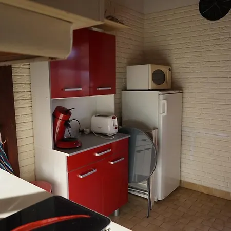 Charmant T2 Quartier Calme Avec Piscine Et Parking - Cap D'agde - Ref Est 019j